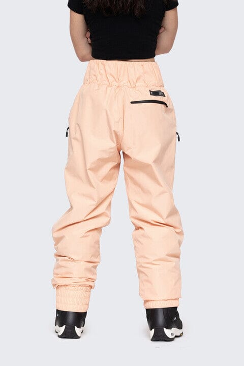 L1 Women's Lovecat Snowboard Pants Almost Apricot 2024 - Image 4