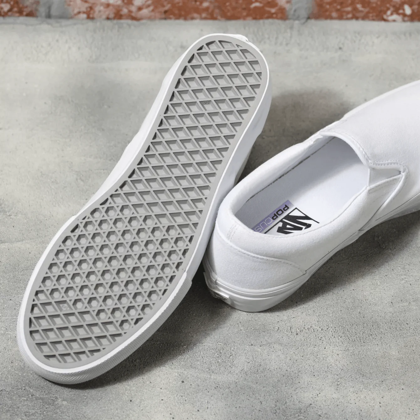 VANS Skate Slip-On Shoes True White - Image 4