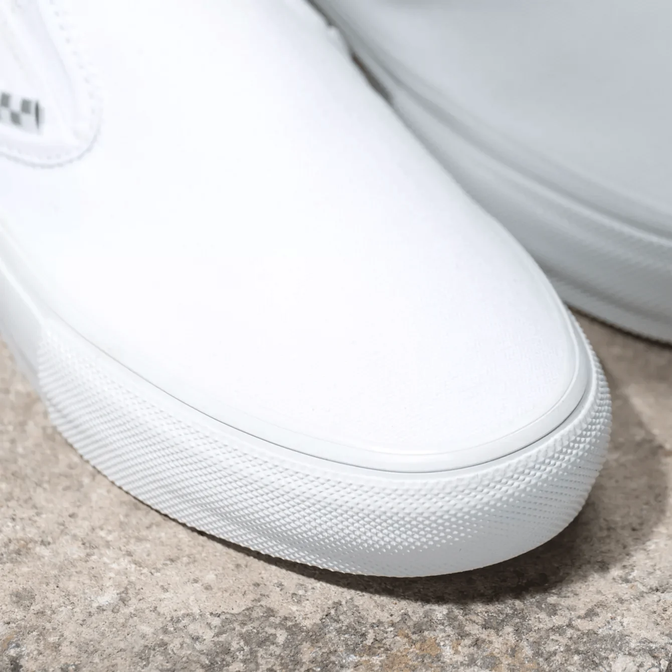 VANS Skate Slip-On Shoes True White - Image 6